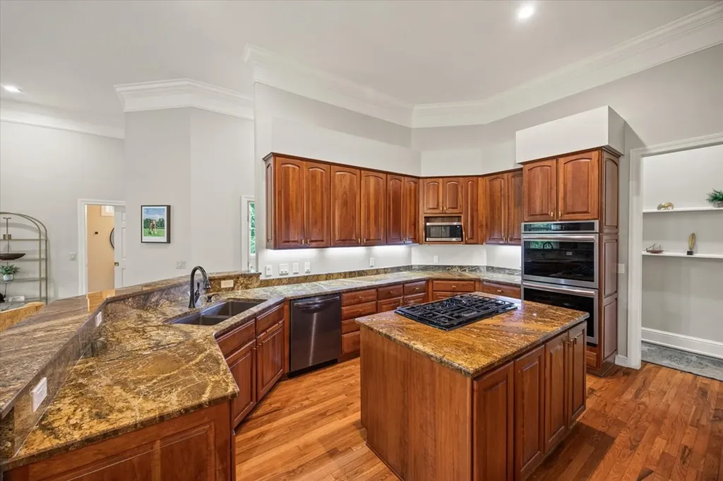 360 Long Hollow Lane Gainesboro TN 38562