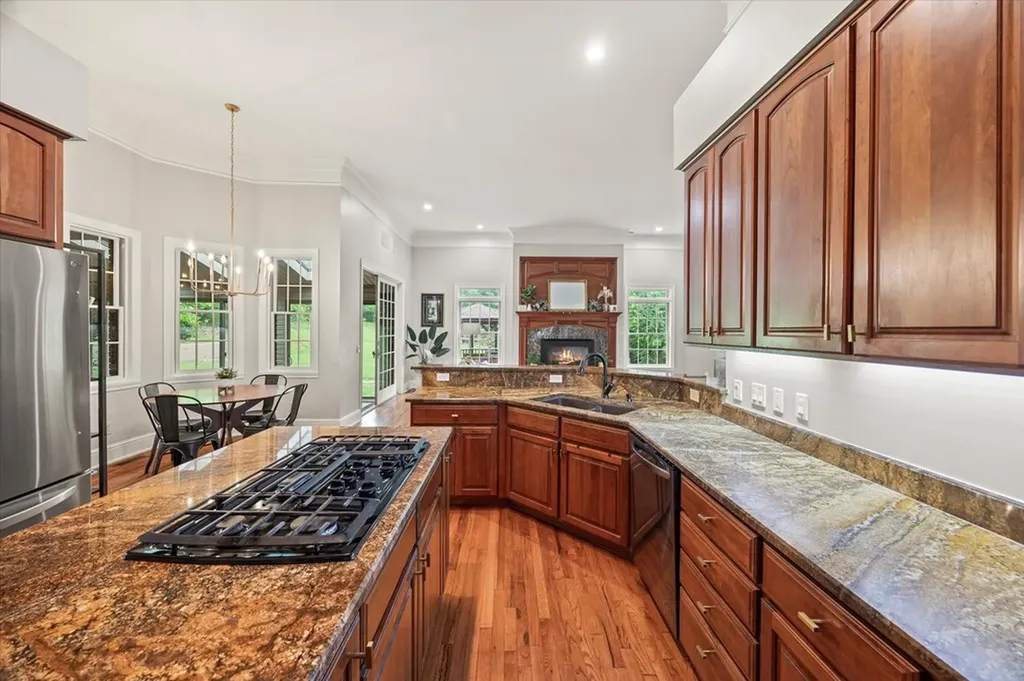 360 Long Hollow Lane Gainesboro TN 38562