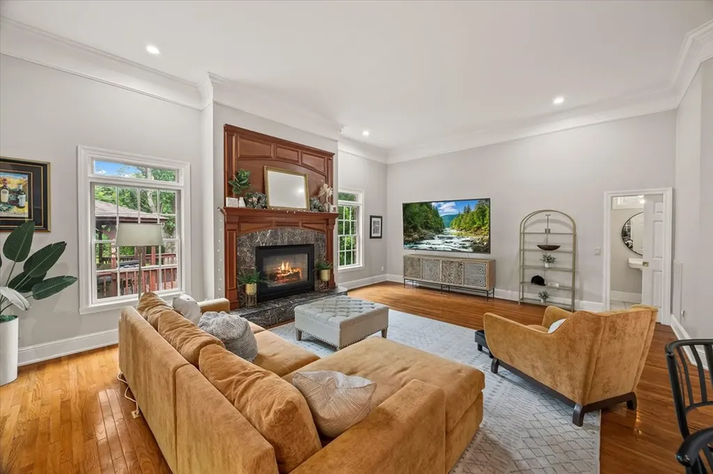 360 Long Hollow Lane Gainesboro TN 38562