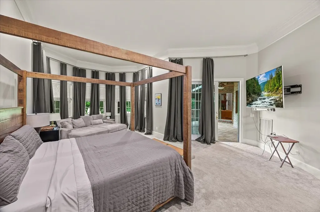 360 Long Hollow Lane Gainesboro TN 38562