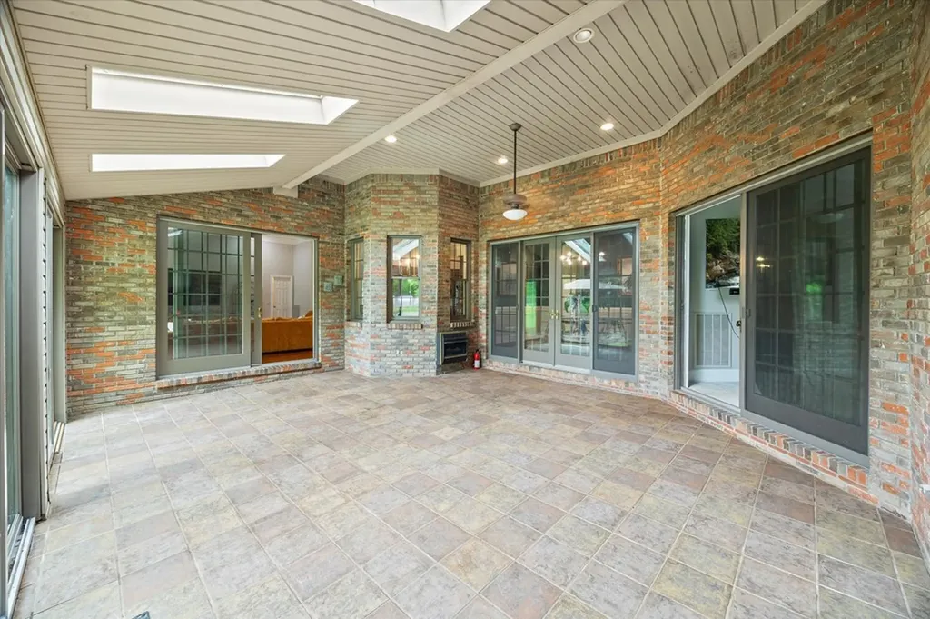 360 Long Hollow Lane Gainesboro TN 38562