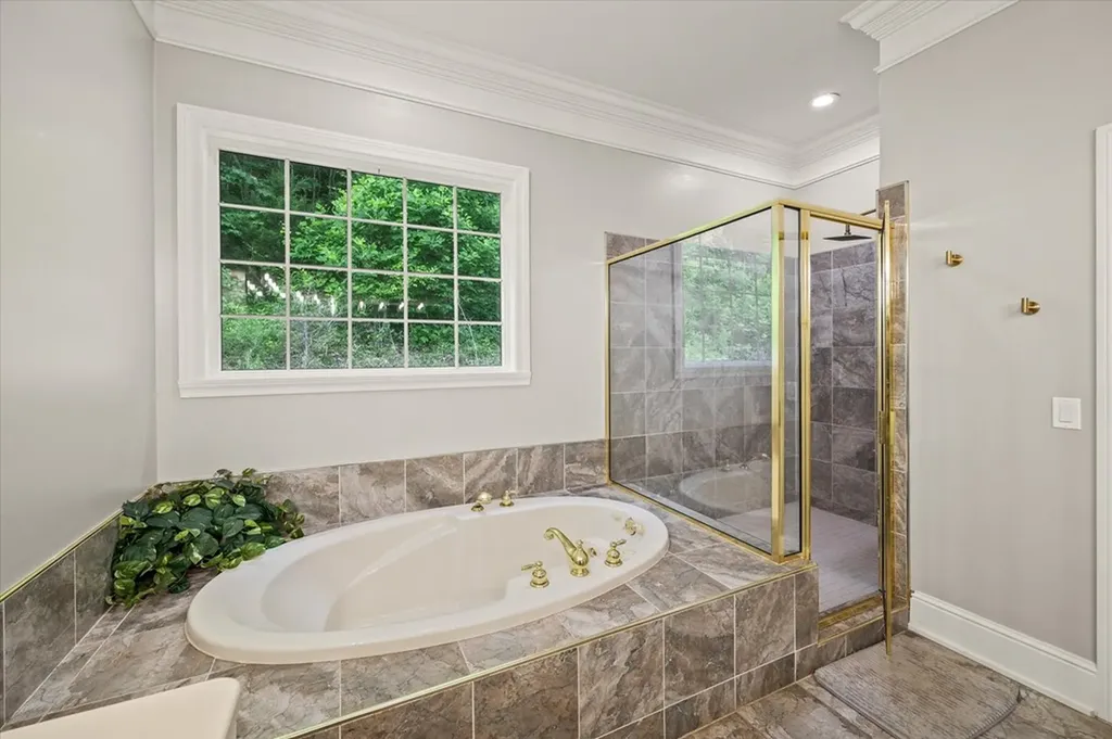 360 Long Hollow Lane Gainesboro TN 38562