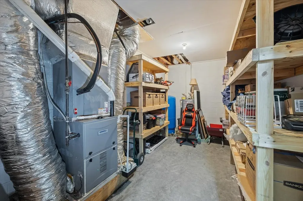 360 Long Hollow Lane Gainesboro TN 38562