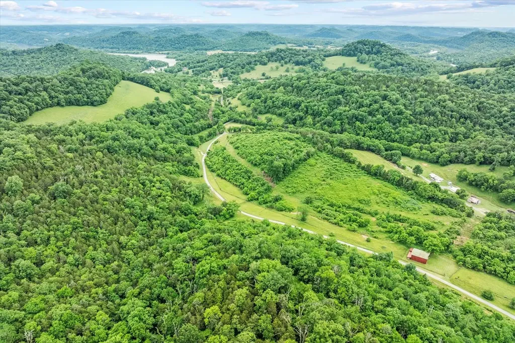 360 Long Hollow Lane Gainesboro TN 38562