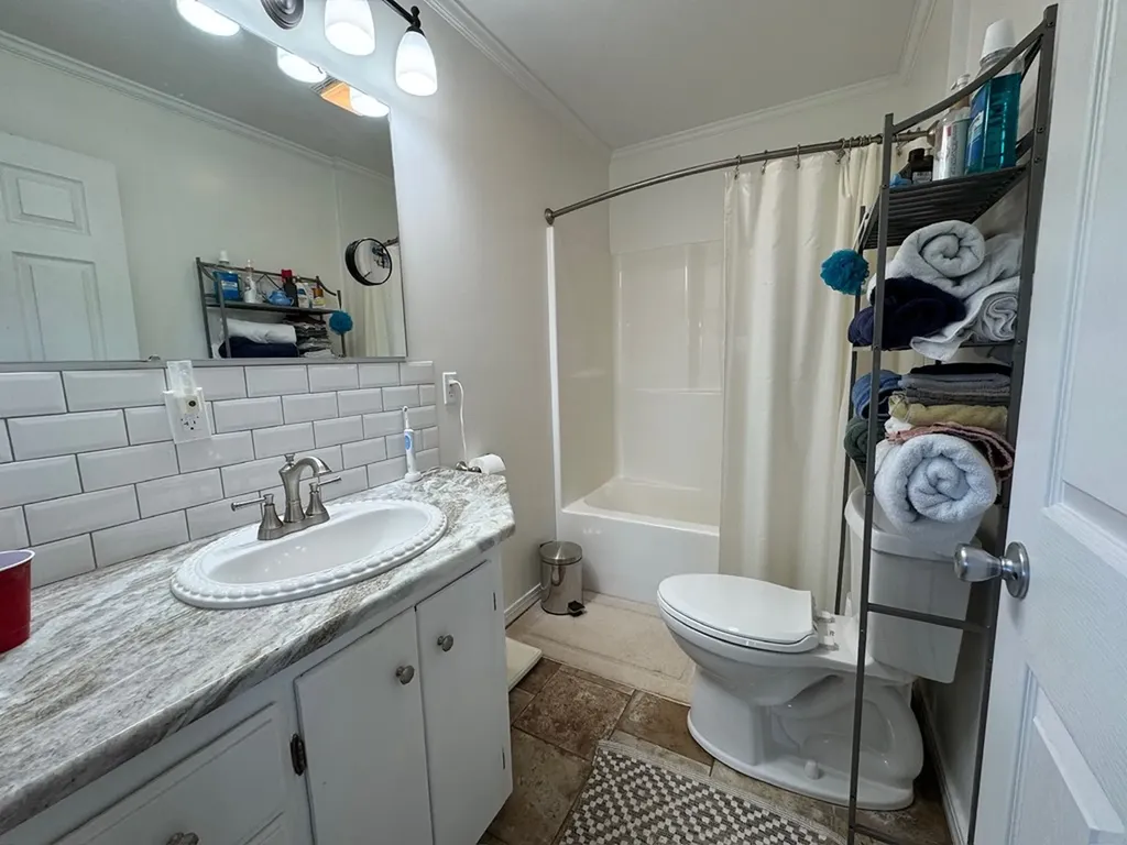 213 Richardson Hollow Lane Gainesboro TN 38562