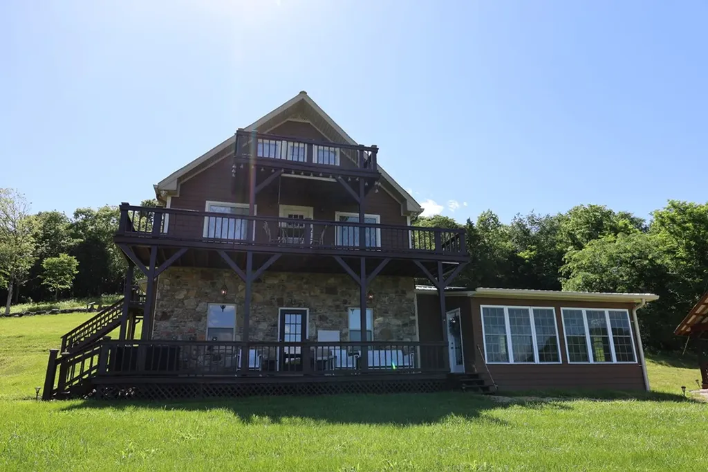 213 Richardson Hollow Lane Gainesboro TN 38562