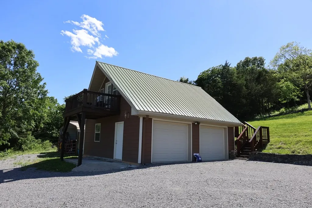 213 Richardson Hollow Lane Gainesboro TN 38562