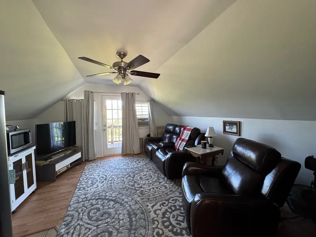 213 Richardson Hollow Lane Gainesboro TN 38562