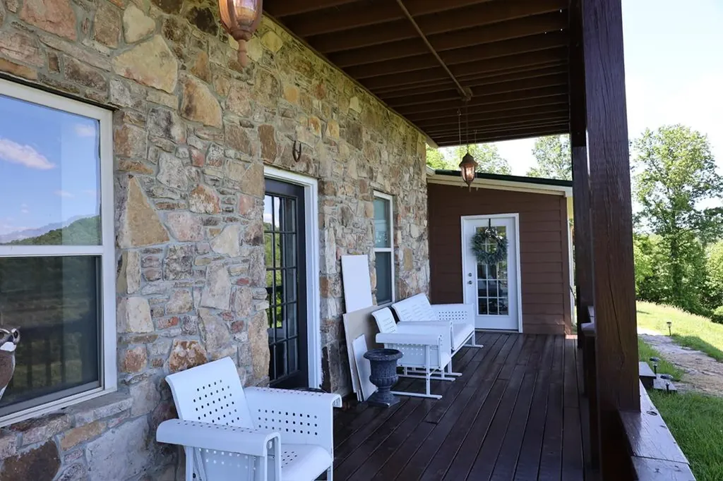 213 Richardson Hollow Lane Gainesboro TN 38562