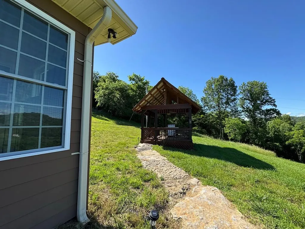 213 Richardson Hollow Lane Gainesboro TN 38562