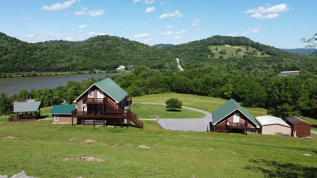 213 Richardson Hollow Lane Gainesboro TN 38562