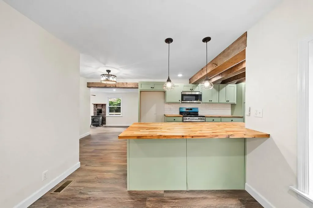 4540 S York Highway Jamestown TN 38556