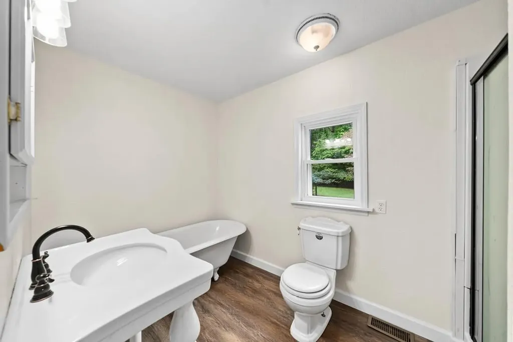 4540 S York Highway Jamestown TN 38556