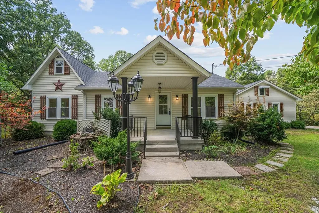 4540 S York Highway Jamestown TN 38556