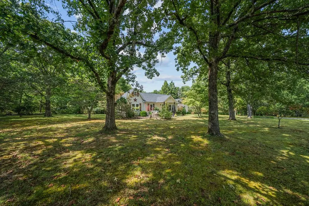 4540 S York Highway Jamestown TN 38556