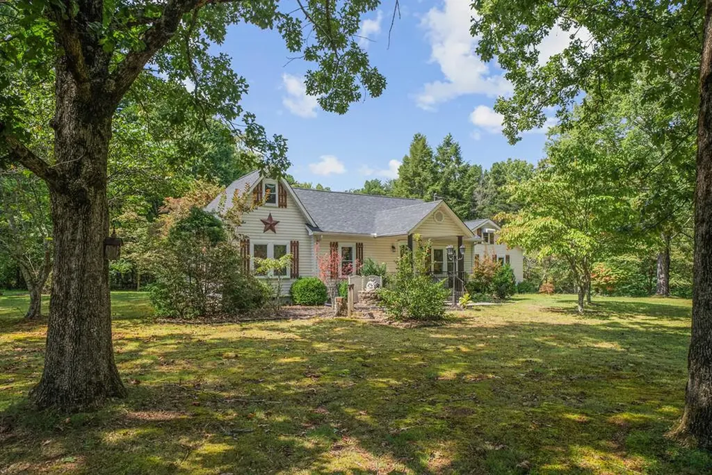 4540 S York Highway Jamestown TN 38556