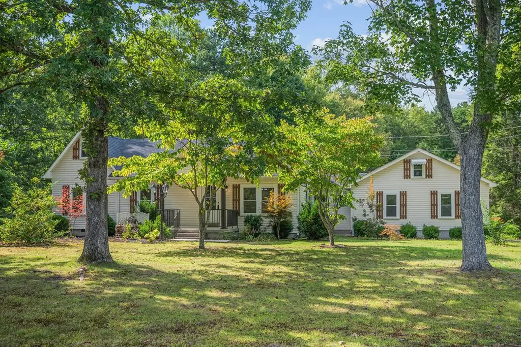 4540 S York Highway Jamestown TN 38556