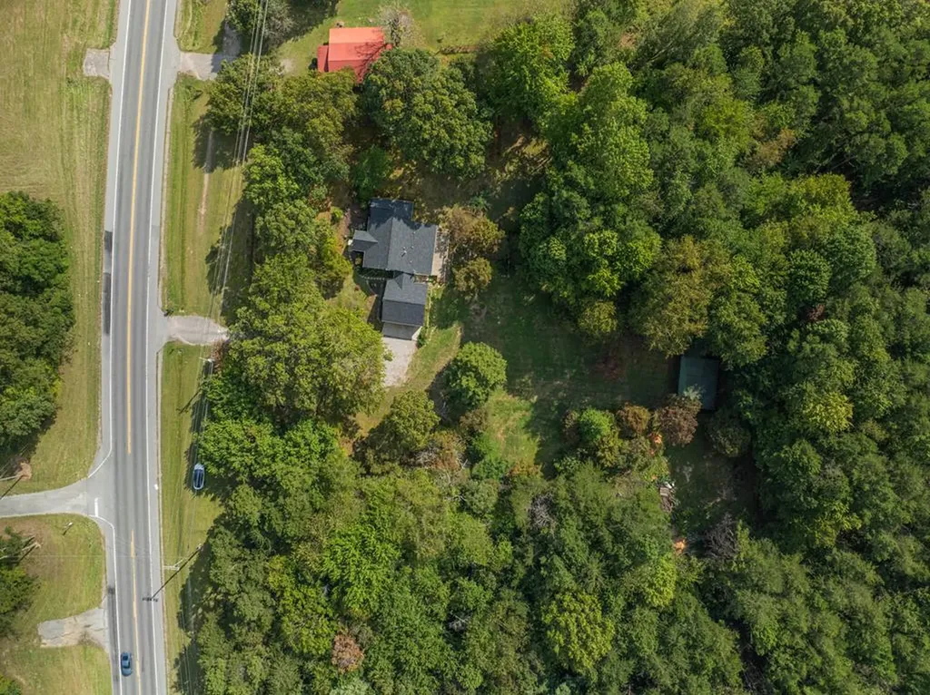 4540 S York Highway Jamestown TN 38556