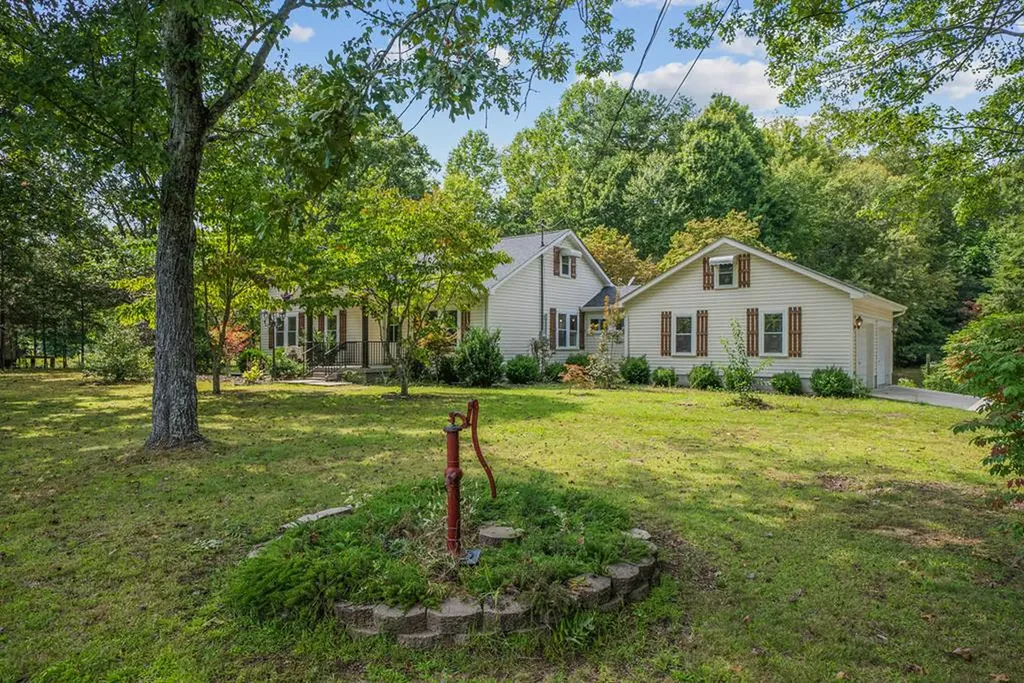 4540 S York Highway Jamestown TN 38556