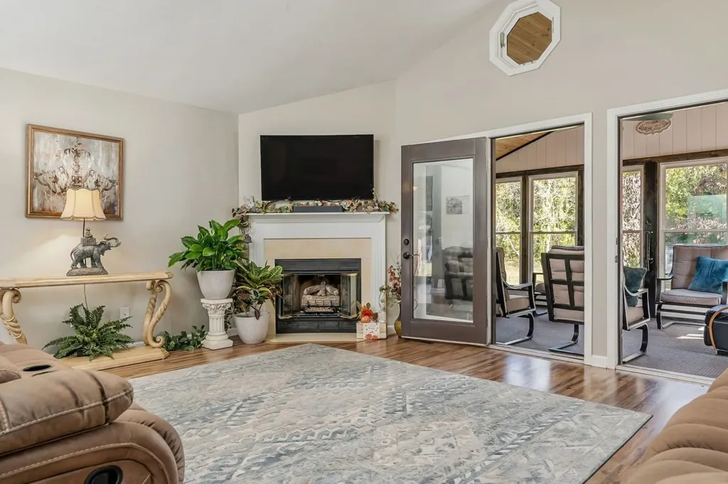 236 Stratford Drive Cookeville TN 38506