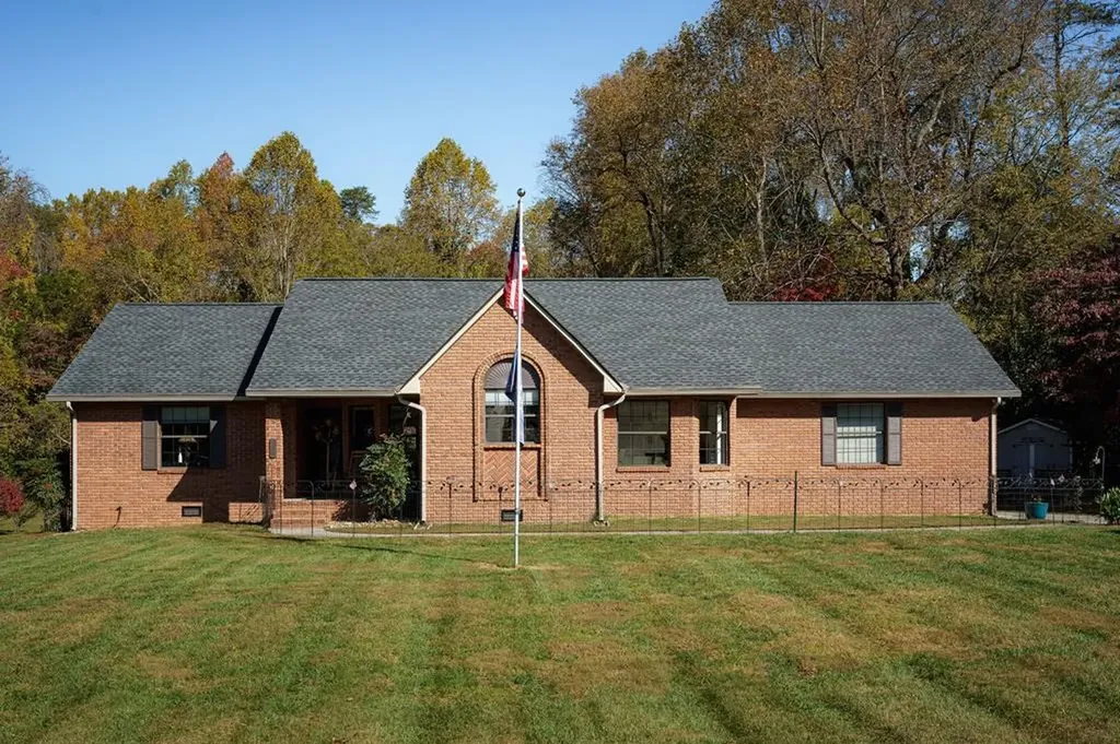 236 Stratford Drive Cookeville TN 38506