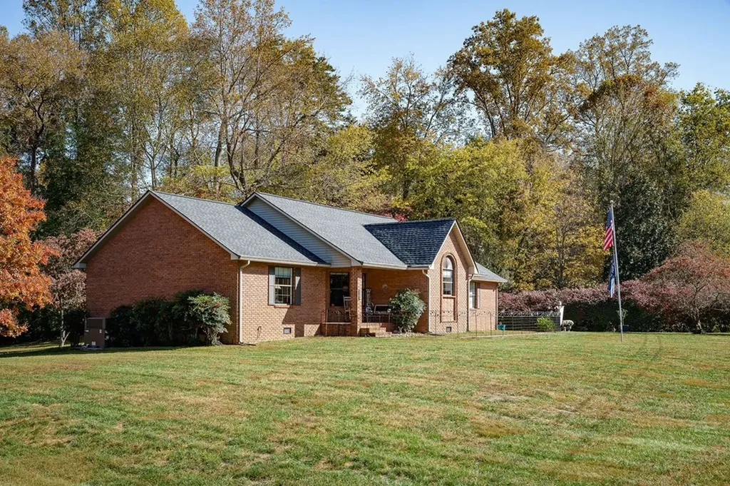 236 Stratford Drive Cookeville TN 38506