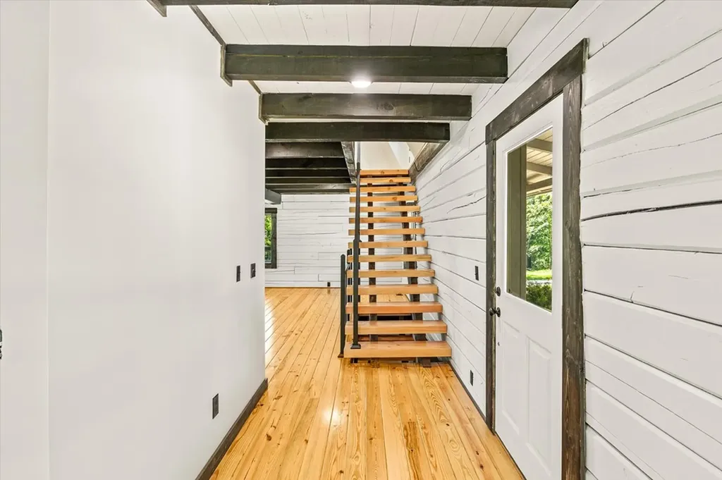 4221 New Hope Road Celina TN 38551