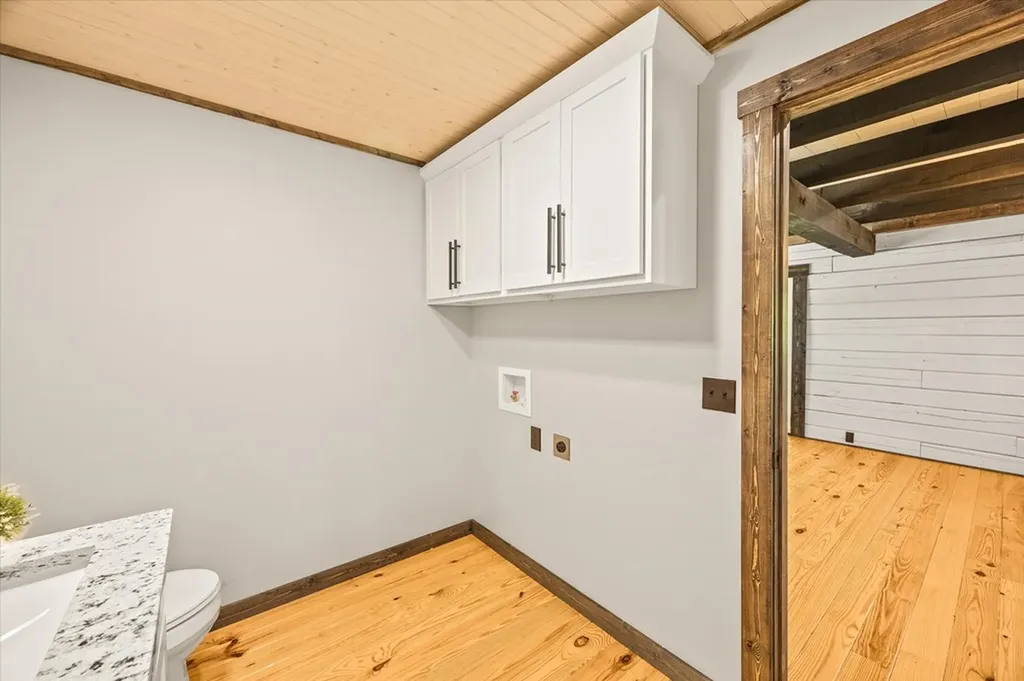 4221 New Hope Road Celina TN 38551