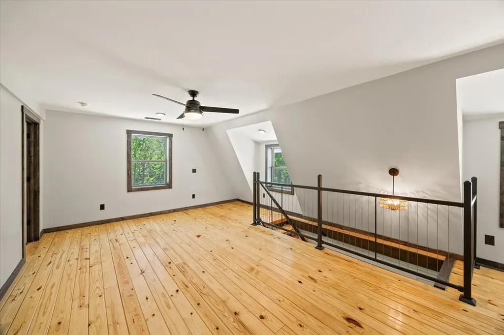 4221 New Hope Road Celina TN 38551