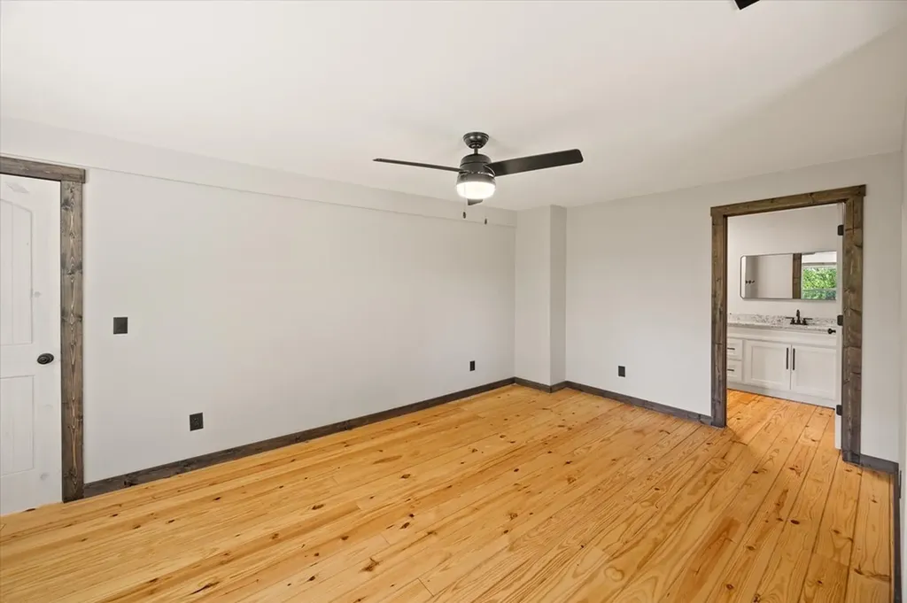 4221 New Hope Road Celina TN 38551