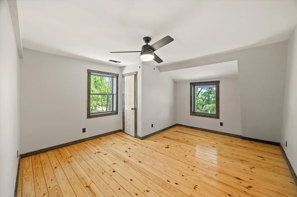 4221 New Hope Road Celina TN 38551