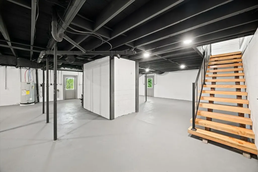 4221 New Hope Road Celina TN 38551