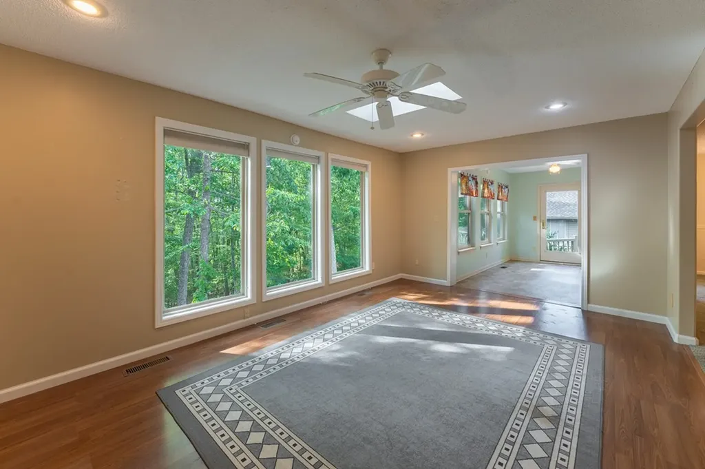 122 Mariners Drive Crossville TN 38558