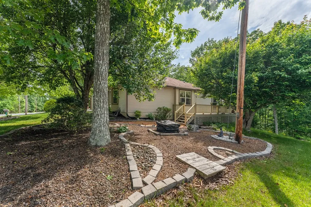 122 Mariners Drive Crossville TN 38558