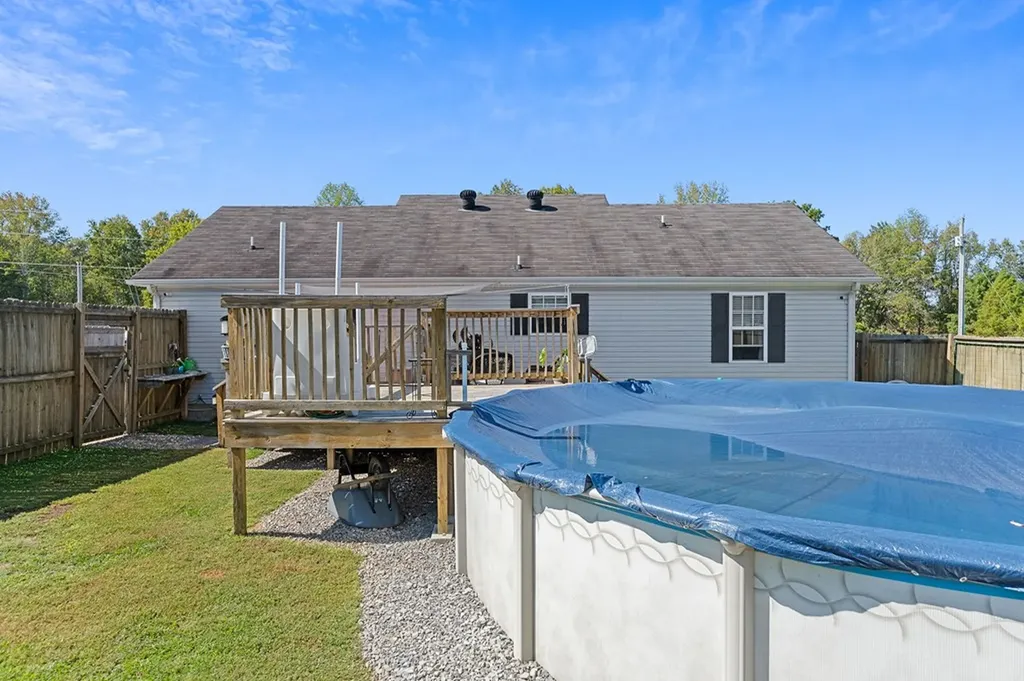 75 Buck Lane Lafayette TN 37083