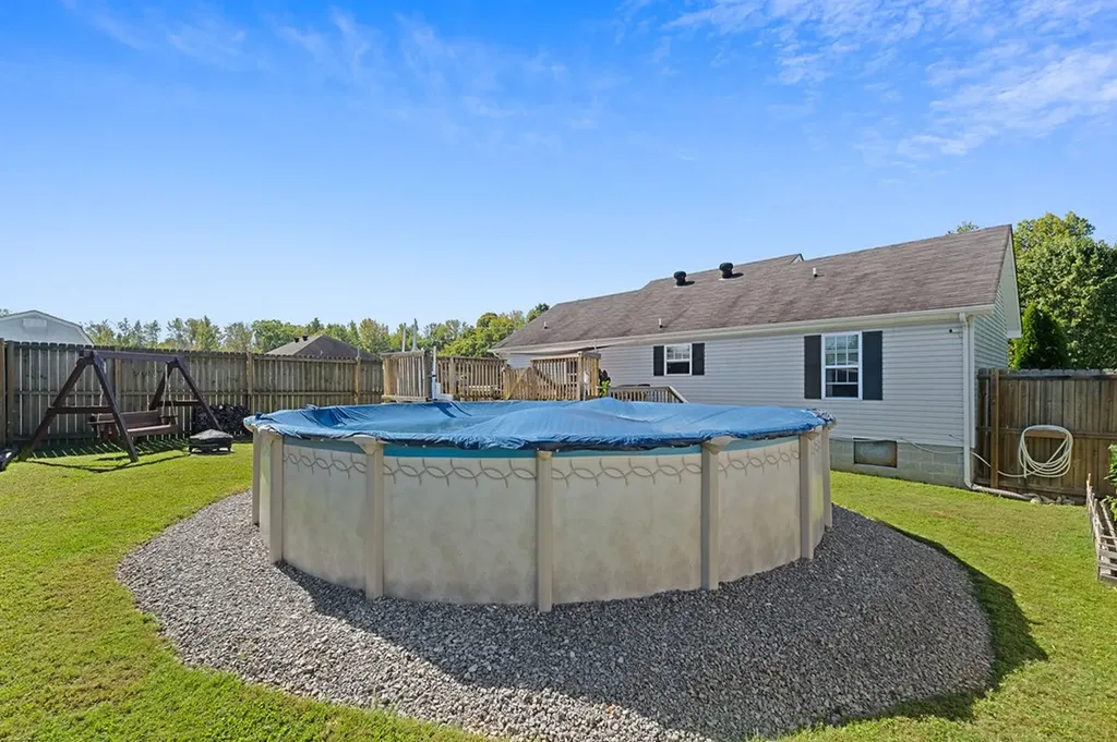 75 Buck Lane Lafayette TN 37083