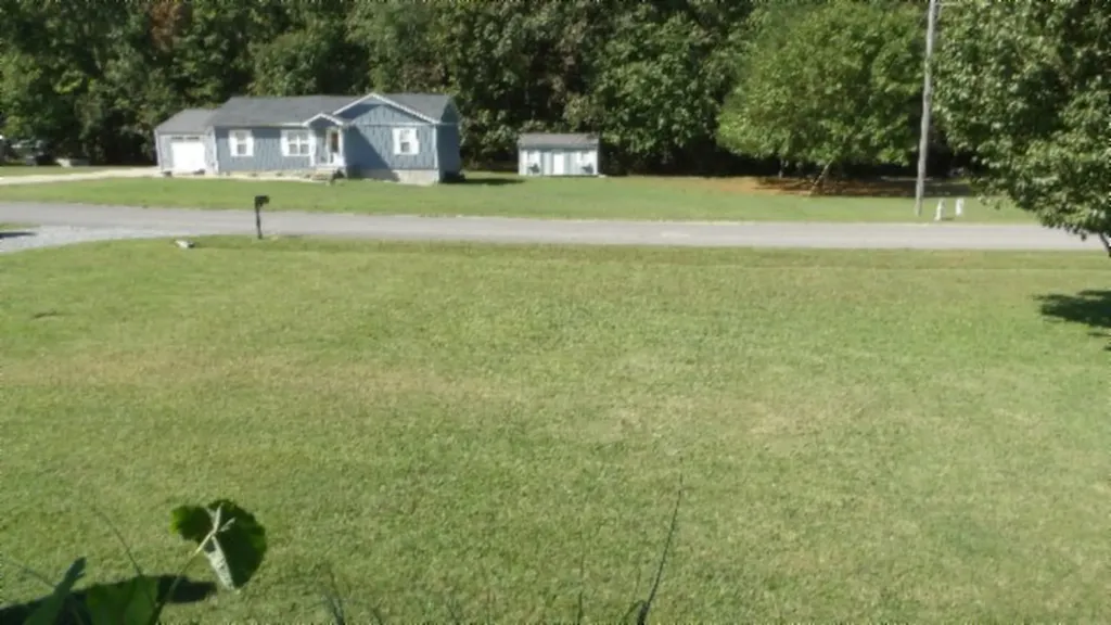 75 Buck Lane Lafayette TN 37083