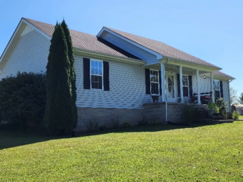 75 Buck Lane Lafayette TN 37083