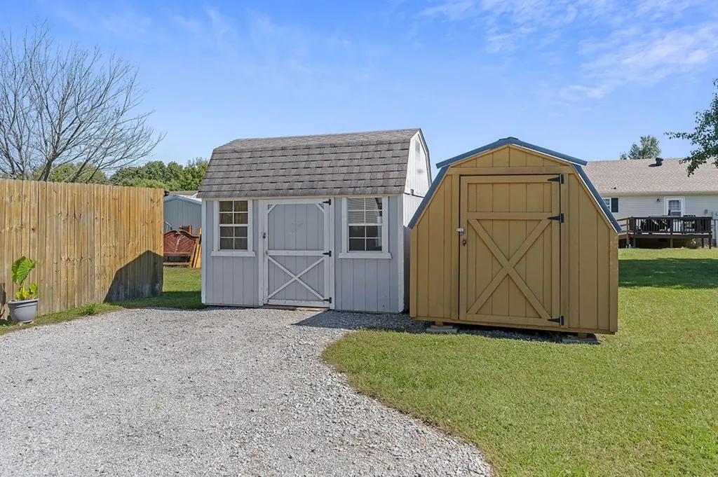 75 Buck Lane Lafayette TN 37083