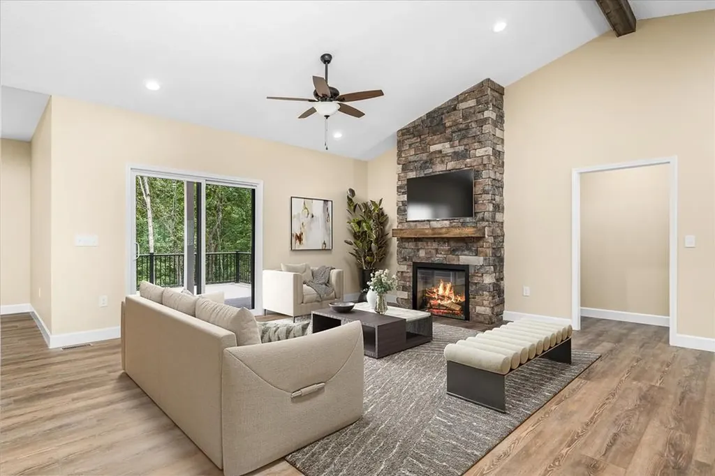 698 N Lake Trail Monterey TN 38574