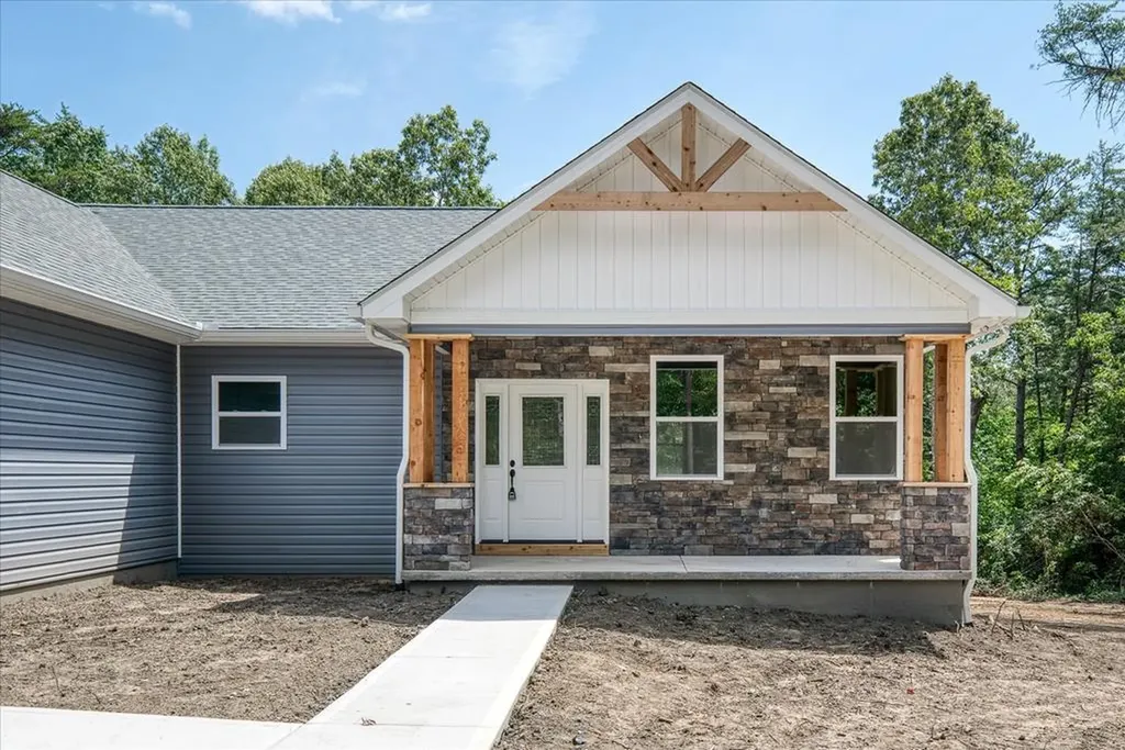 698 N Lake Trail Monterey TN 38574