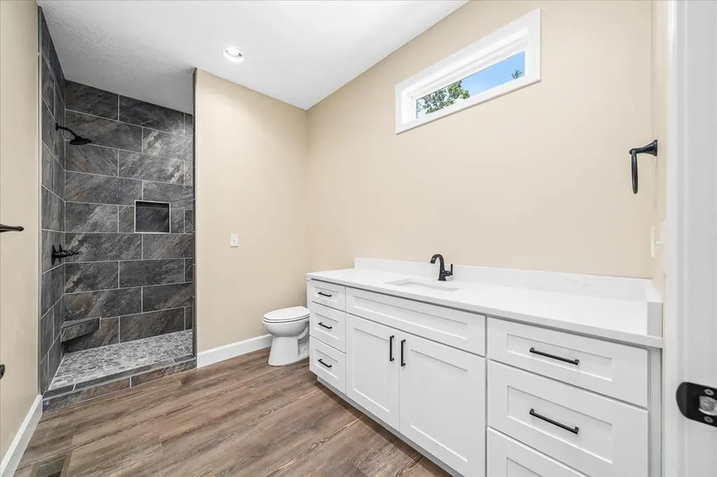 698 N Lake Trail Monterey TN 38574