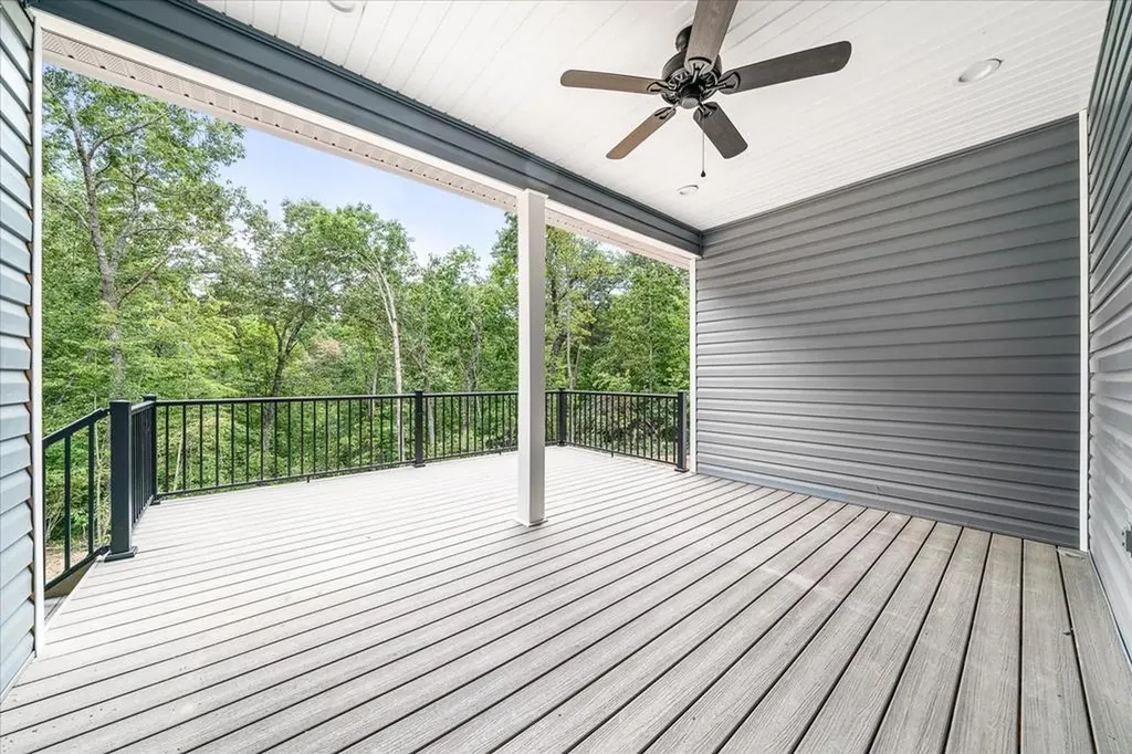 698 N Lake Trail Monterey TN 38574