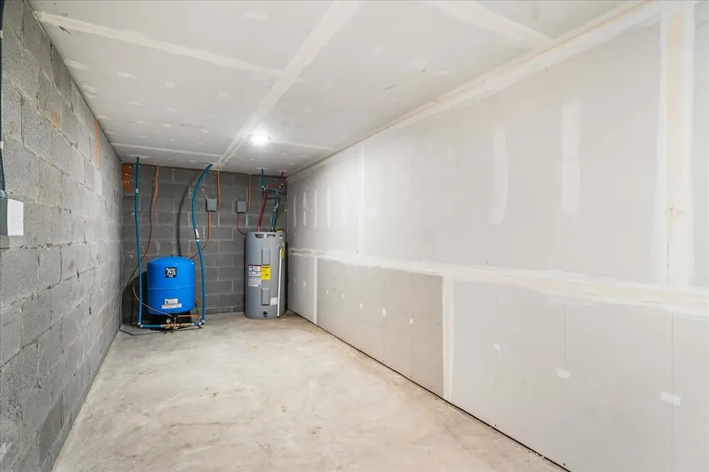 698 N Lake Trail Monterey TN 38574