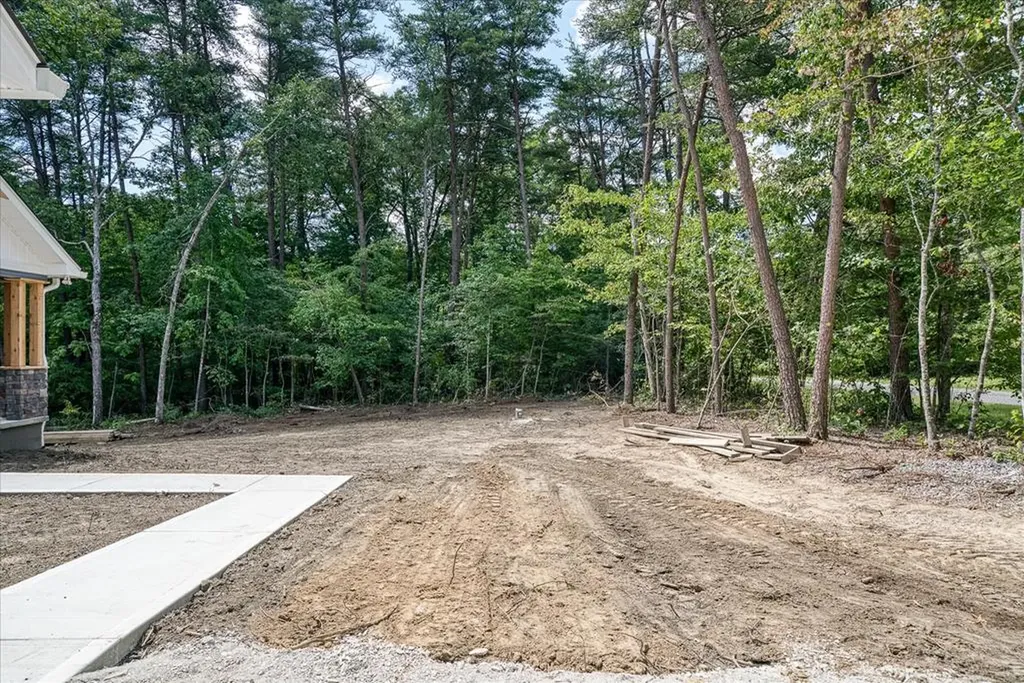 698 N Lake Trail Monterey TN 38574