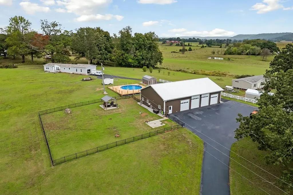 1088 Fanchers Mill Road Sparta TN 38583