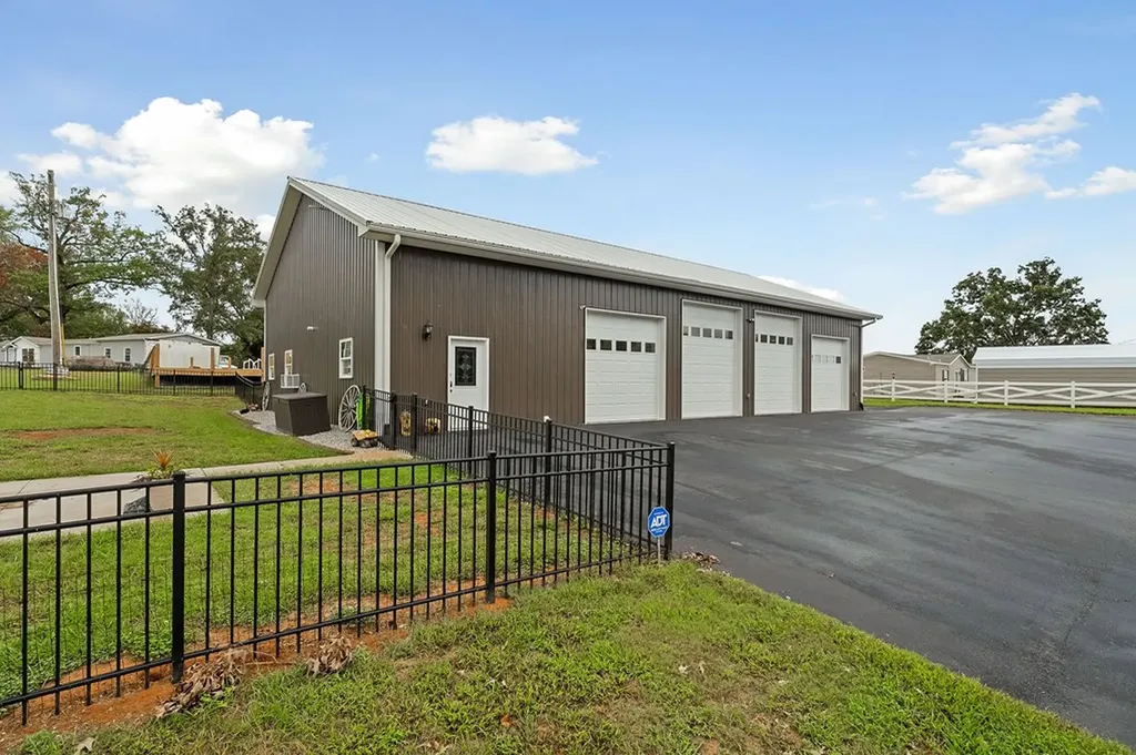 1088 Fanchers Mill Road Sparta TN 38583