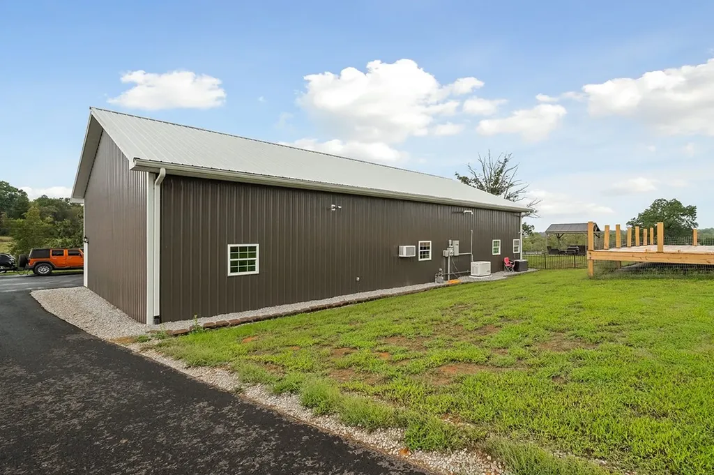 1088 Fanchers Mill Road Sparta TN 38583