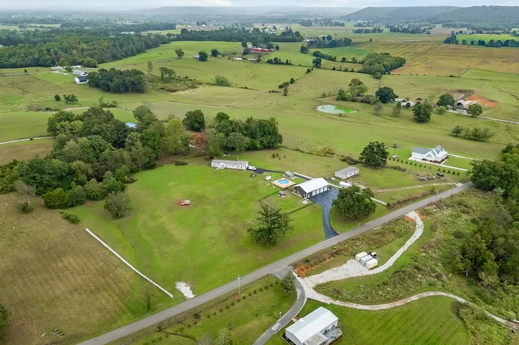 1088 Fanchers Mill Road Sparta TN 38583
