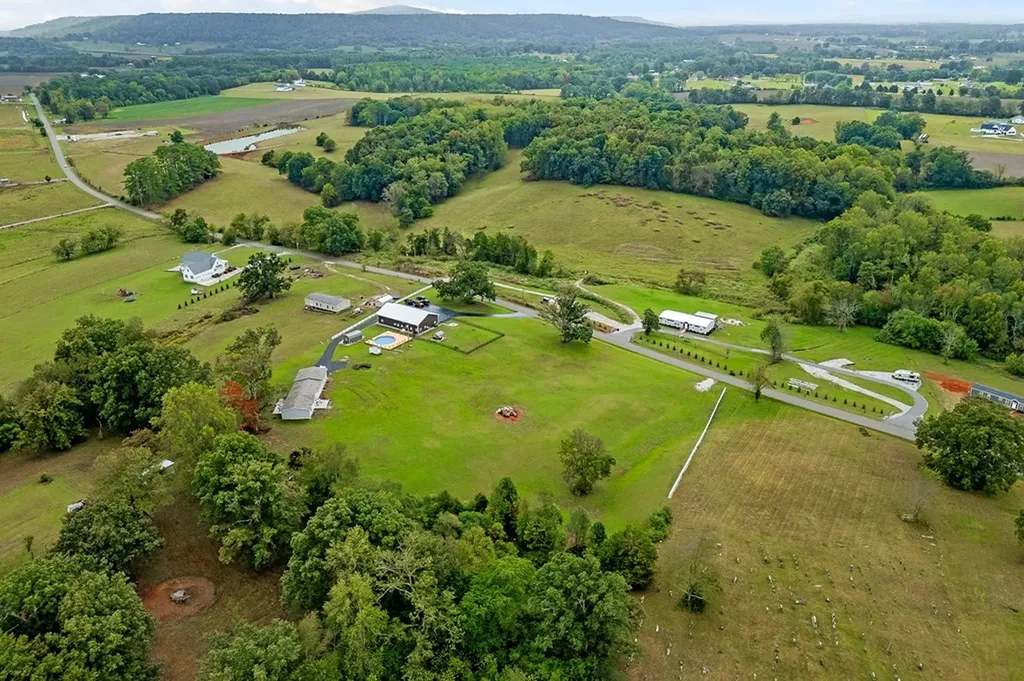 1088 Fanchers Mill Road Sparta TN 38583